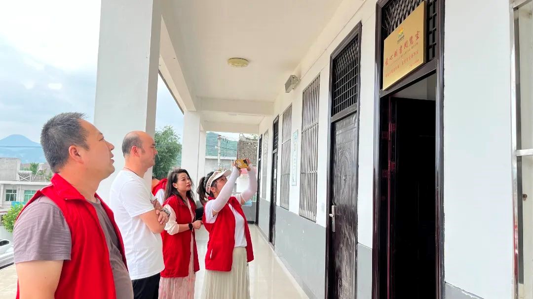 愛(ài)心助學(xué)，筑夢(mèng)未來(lái) | 新希望醫(yī)療公益助學(xué)活動(dòng)